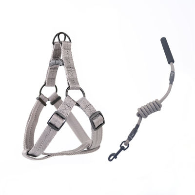 Durable Nylon Pet Harness And Leash Set Adjustable Comfortable For Dogs Cats